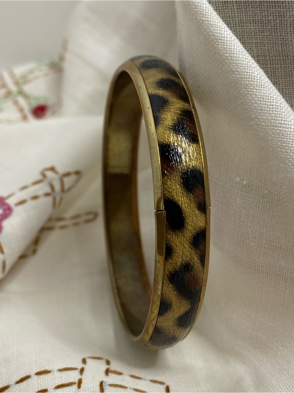 Vintage Leopard Bangle Bracelet Gold Tone Animal Print